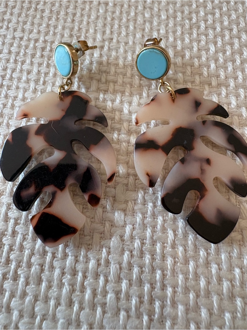 Turquoise & Tortoiseshell Leaf Drop Earrings - Women Jewelry